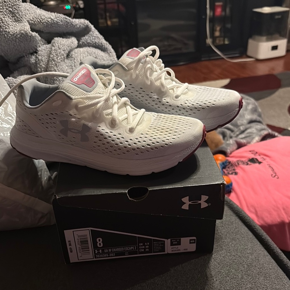 Under Armour White Athletic Shoes with Breathable Mesh